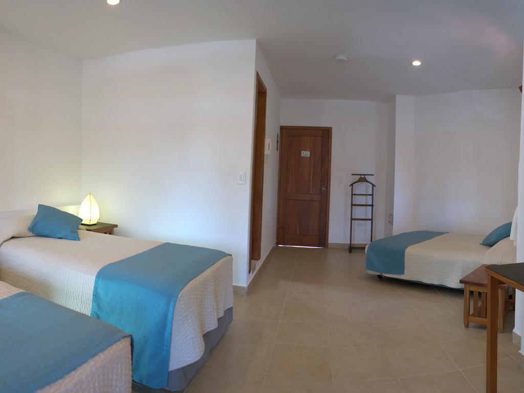 Hotel Galapagos Suites B&B Puerto Ayora  Room photo