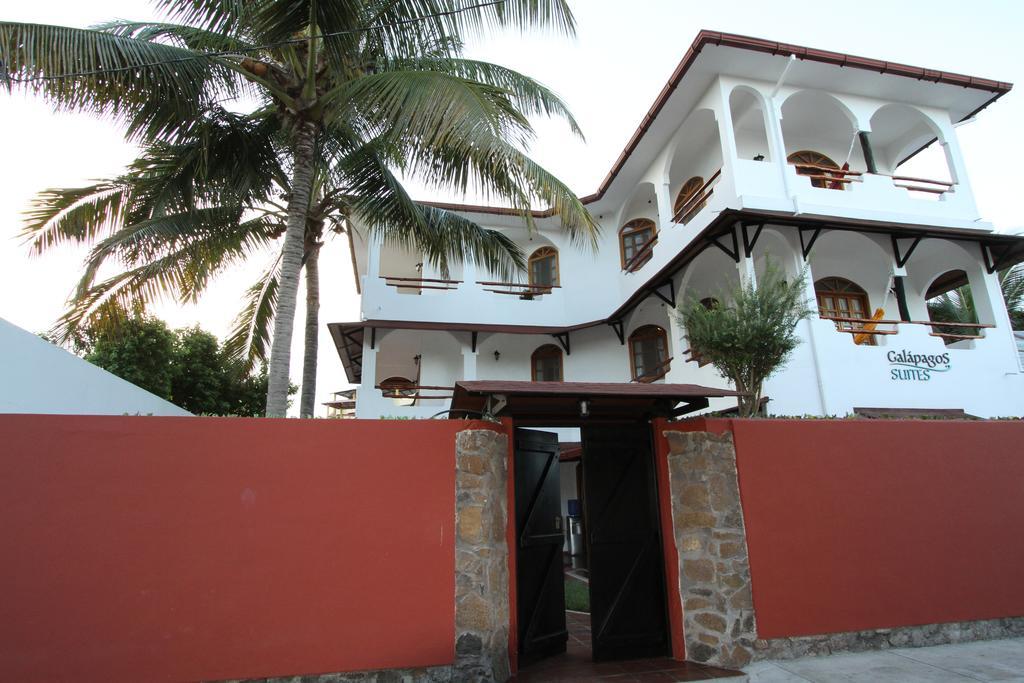 Hotel Galapagos Suites B&B Puerto Ayora  Exterior photo