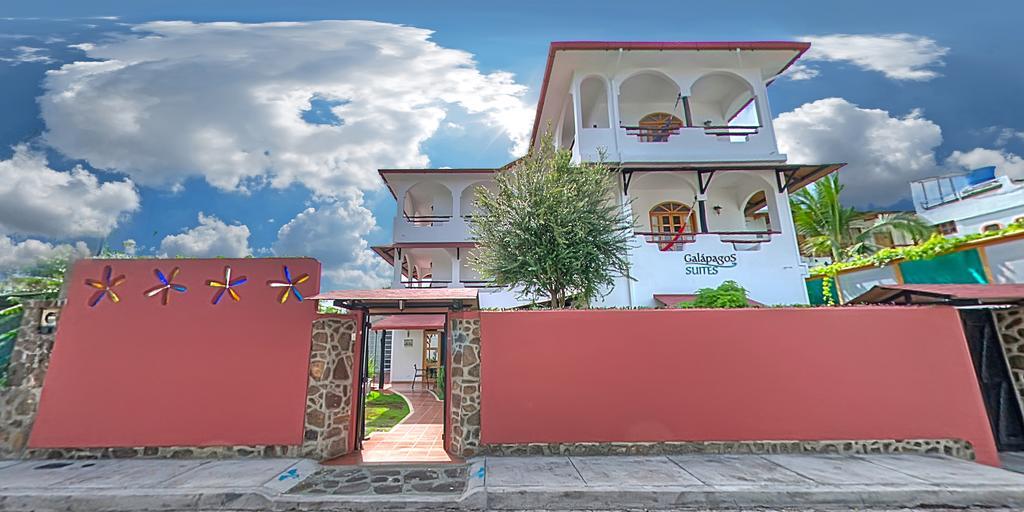 Hotel Galapagos Suites B&B Puerto Ayora  Exterior photo